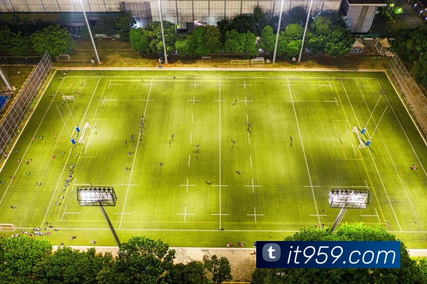 早报：非洲杯上演惊天逆转欧冠之夜黯然失色